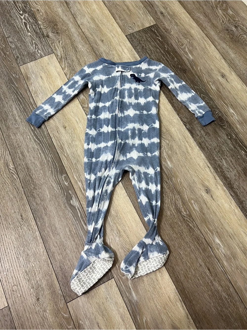 Simple Joys by Carter’s footie
